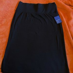 NEW! Black Tummy Control Skirt size M!